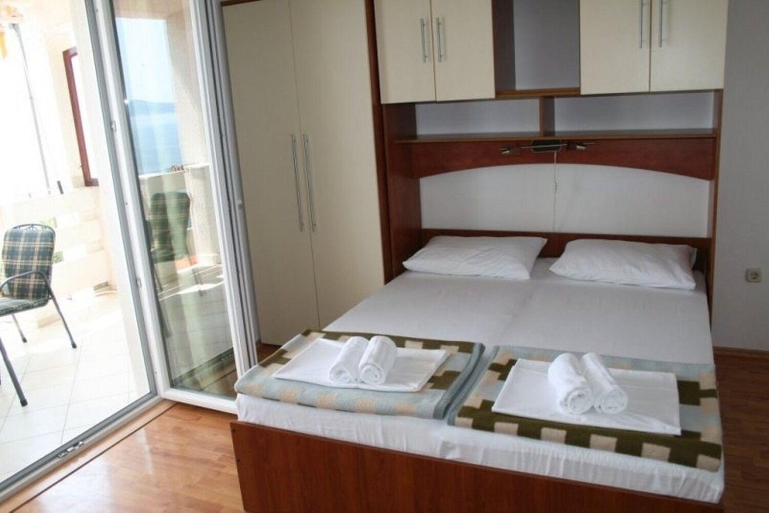 Apartments Ivo - Sea View; Pisak Dış mekan fotoğraf